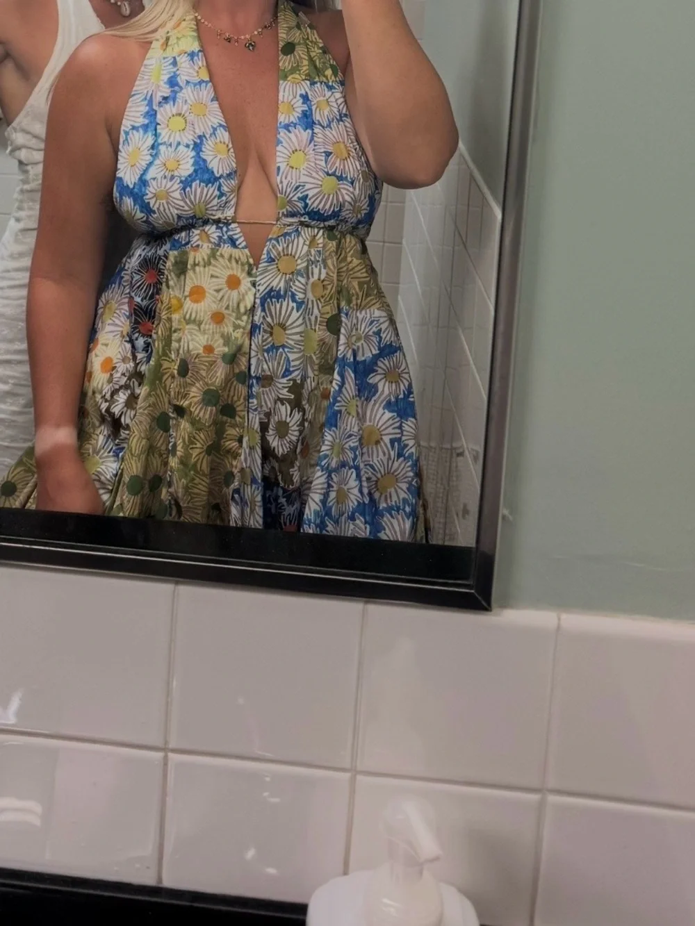 Zara Floral Halter Dress - Picture 5 of 7